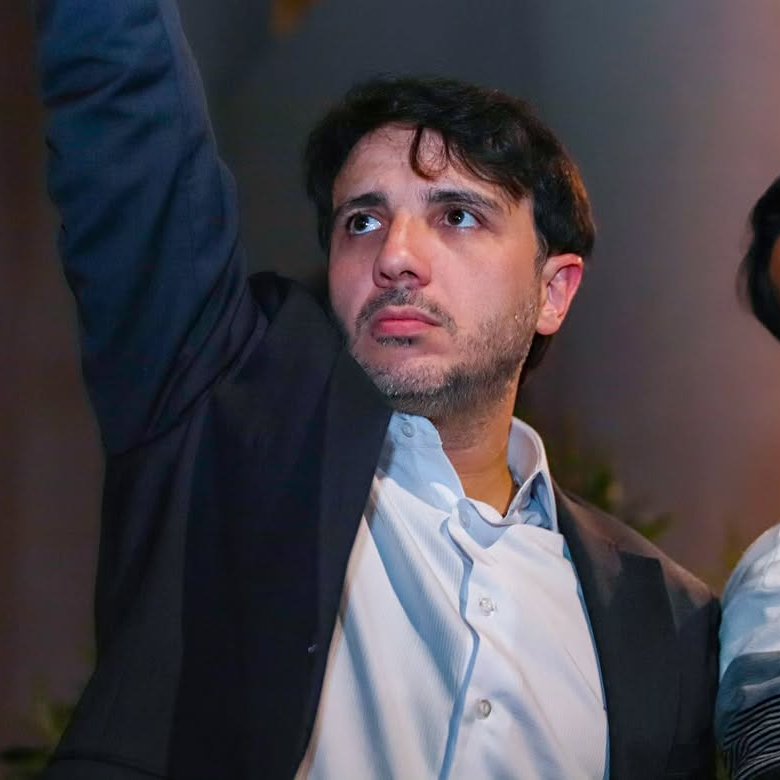 republiqueBRA's tweet photo. 🇧🇷 🗣️ “Me deem este país e eu lhes entrego a chance de entrarmos, todos, na história”, diz Renan Santos. https://t.co/GTlng1QoyR