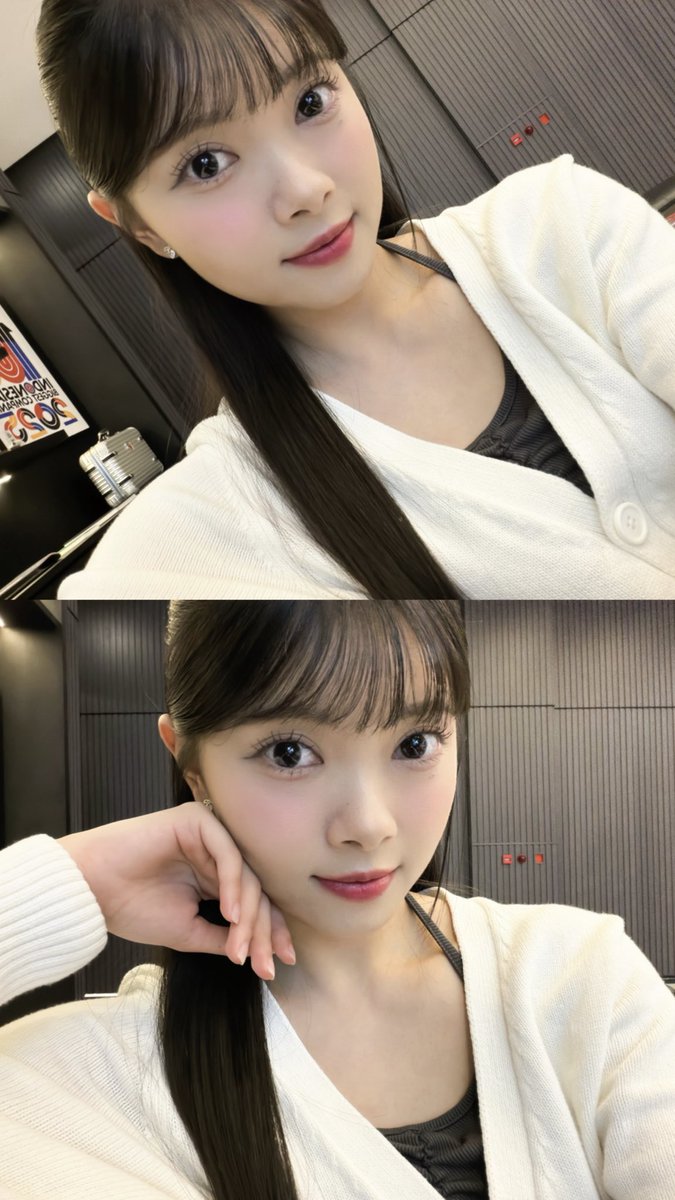 A_FionyJKT48's tweet photo. #TGIF 🤍 https://t.co/v36DzsCgdn