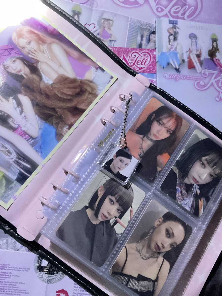 bll3aespoo's tweet photo. ได้รับแฟ้มการ์ดแล้วนะคะ ขอบคุณสำหรับของแถมด้วยนะคะ ตัวเองปล่อยให้ถูกมากแล้วสภาพแฟ้มคือดีสุดๆขอบคุณค่า มาอุดหนุนอีกแน่นอนค่า🙇🏼‍♀️ #rvbaih3x #รีวิวอั้ยแมว https://t.co/sbbmNhoVEw