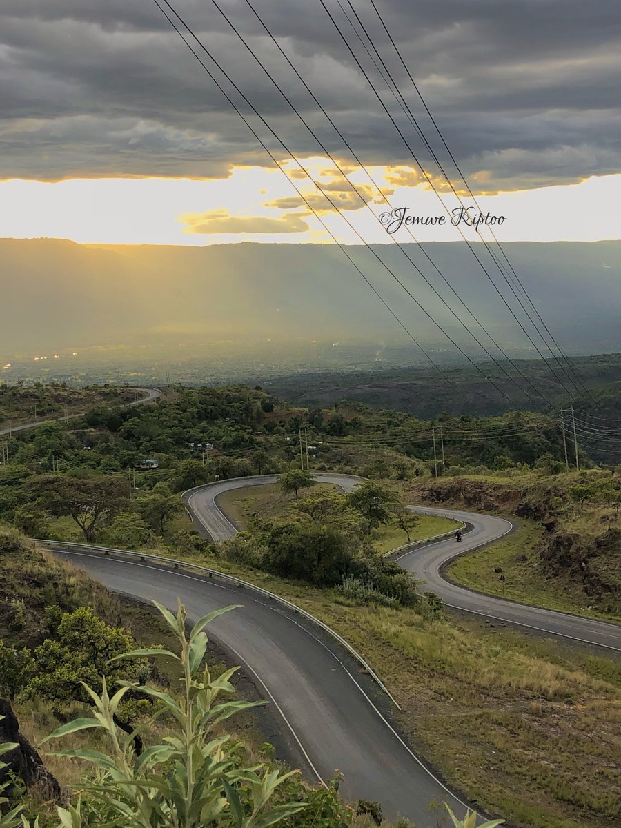 jemwekiptoo's tweet photo. Kabarnet, Baringo County
Bends, elevation, and endless views😍 https://t.co/Otu4oG6Uty