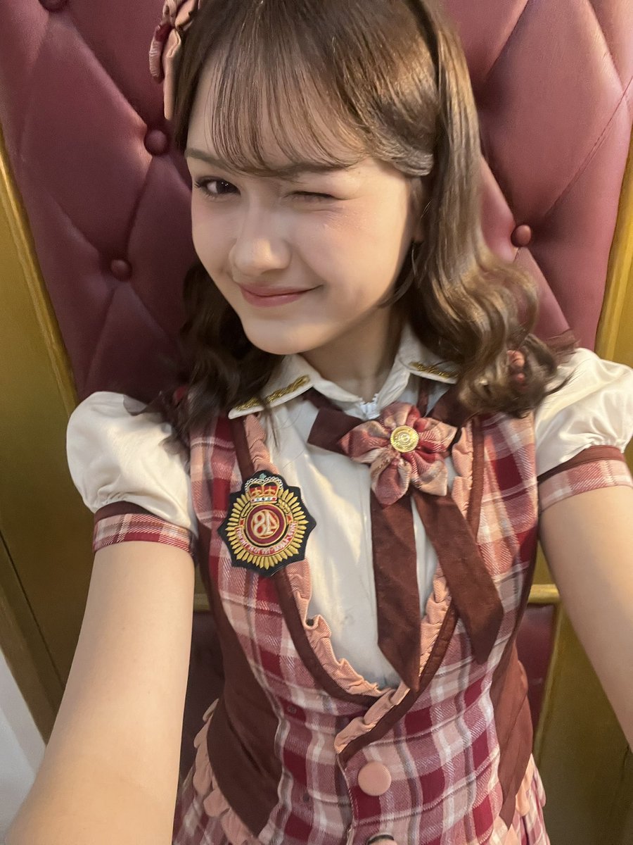 Nachia_JKT48's tweet photo. Terimakasiu banyaaaaakk! HABEDE DELINSKI (delin sibuk) https://t.co/1I01Te30ZK