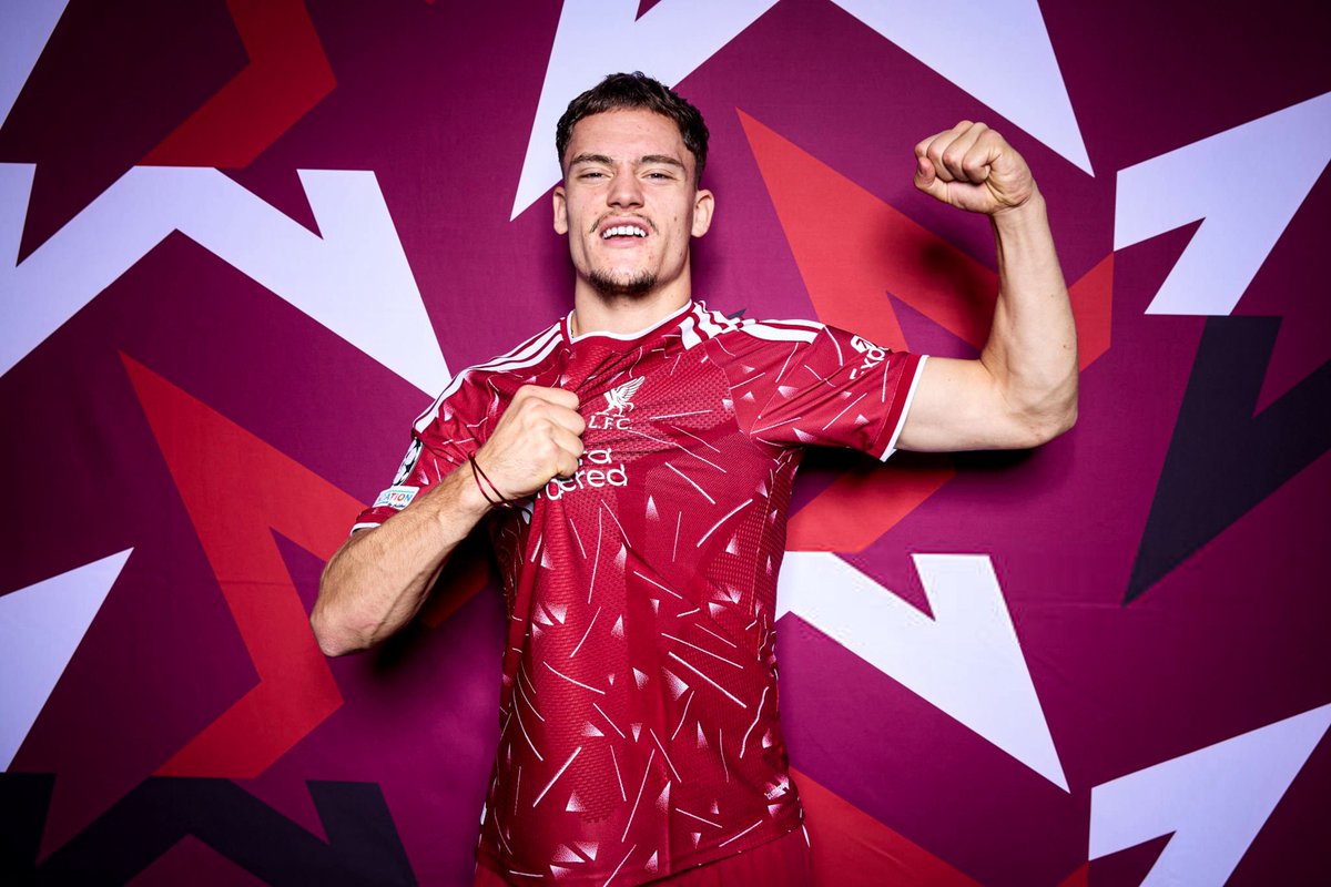 snappedlfc's tweet photo. Flo 🇩🇪💫 https://t.co/dckA2bIW80