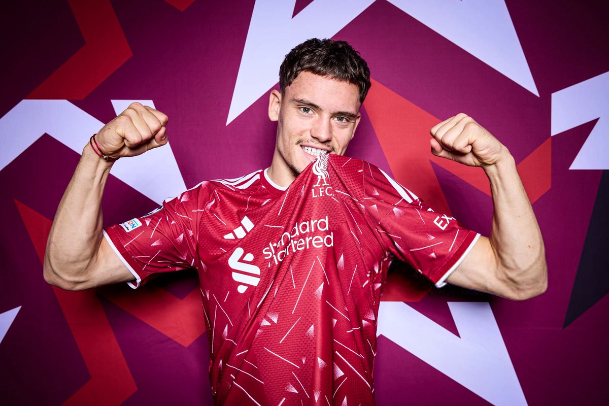 snappedlfc's tweet photo. Flo 🇩🇪💫 https://t.co/dckA2bIW80