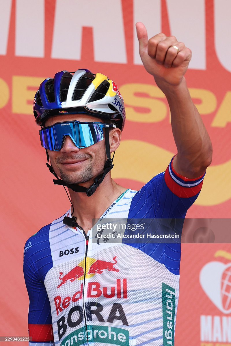 Debby_Drckx's tweet photo. Stage 12 ✅
Safe ❤️🍀
#roglic #rogla https://t.co/NDxrrbyDdJ