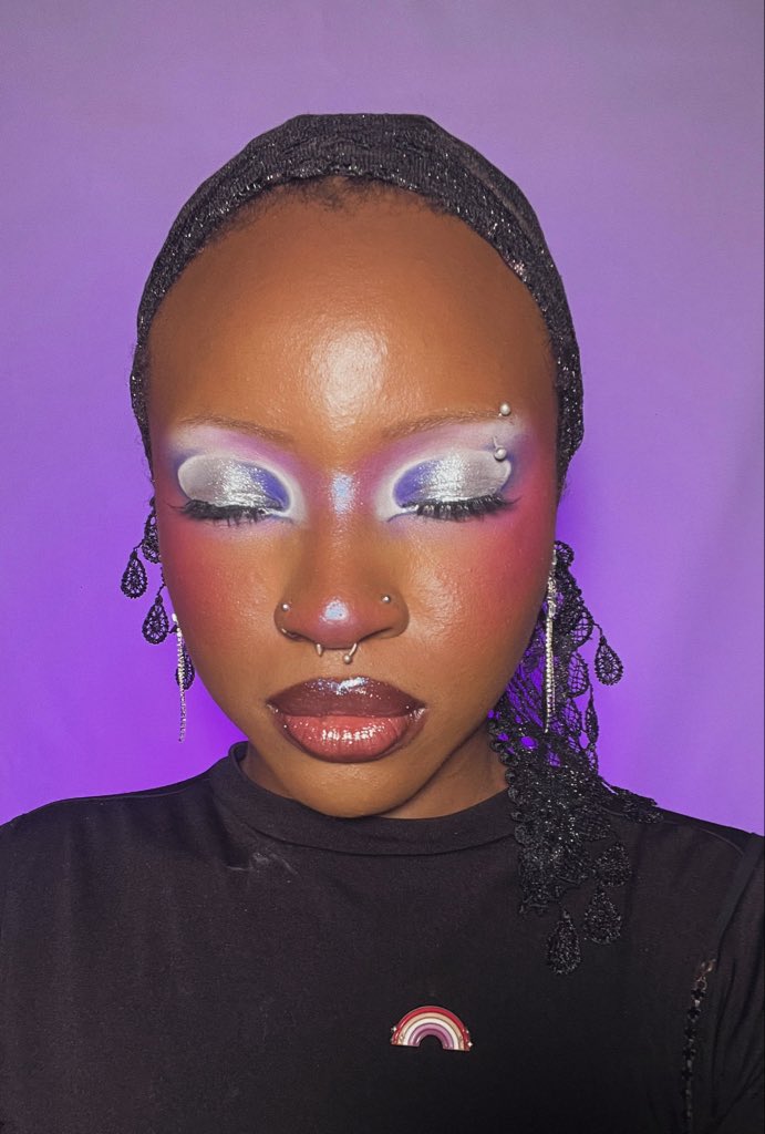 buttacup_x's tweet photo. Recreated Chappell Roan’s makeup for Daisy Chain Fields https://t.co/EycTgY1ZRN