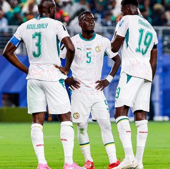 lnstantFoot's tweet photo. 🚨LE SÉNÉGAL ET LES COMORES VONT S’AFFRONTER AU VELODROME LE 4 OCTOBRE POUR UN MATCH AMICAL ! 🇸🇳🇰🇲

🗞️ (@Dsports1_sn) https://t.co/3dGEq3SK34