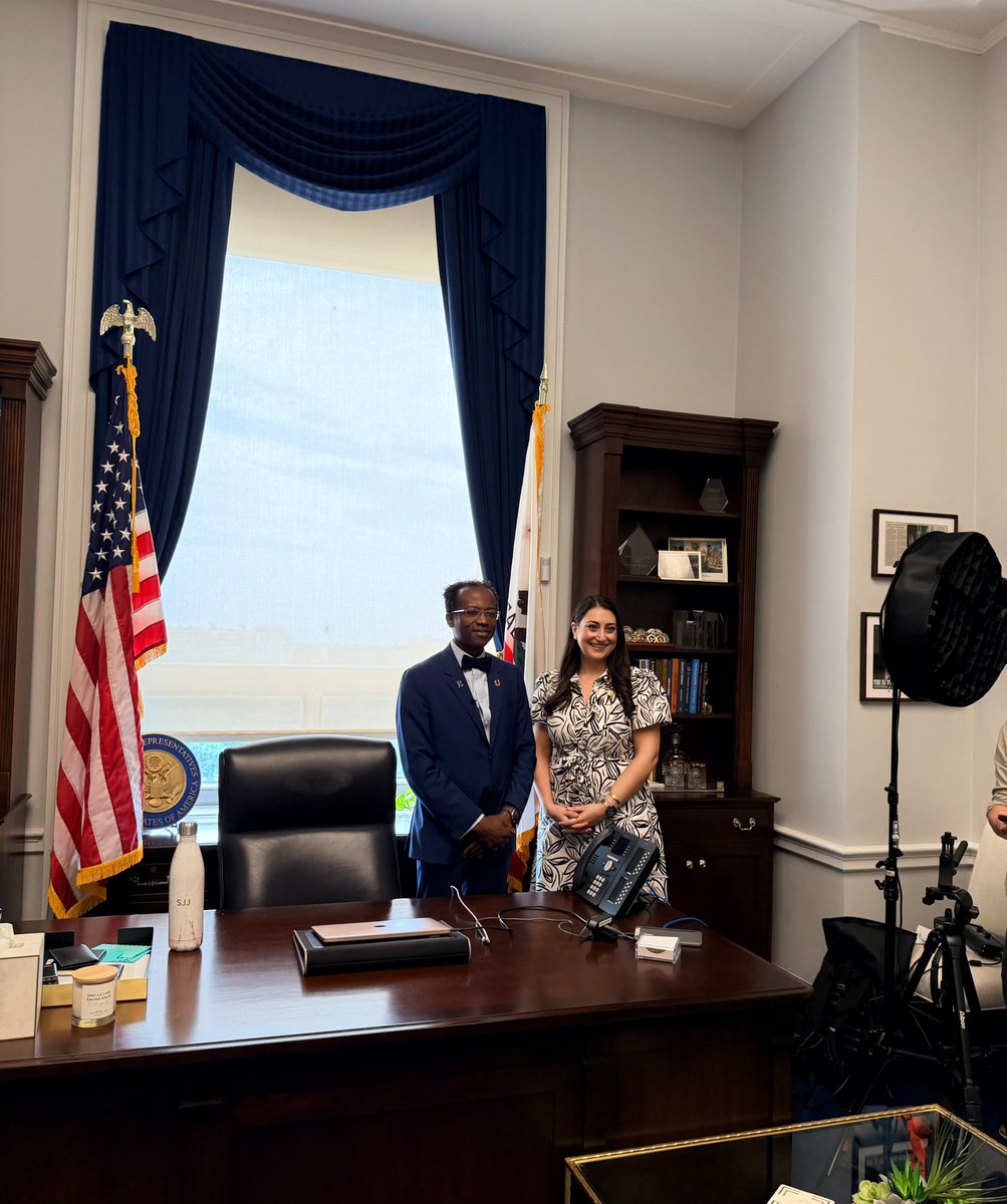 LandrySigne's tweet photo. Wonderful connecting with Congresswoman Sara Jacobs, who represents California’s 51st Congressional District and serves as Ranking Member of the House Foreign Affairs Subcommittee on Africa, for a timely conversation on U.S.-Africa relations and the opportunities ahead.

Grateful for her leadership and commitment to strengthening engagement with the continent, and for the thoughtful exchange.

Stay tuned for the next episode of the Foresight Africa Podcast to hear more from our conversation!

#Africa #USAfricaRelations #ForeignPolicy #ForesightAfrica