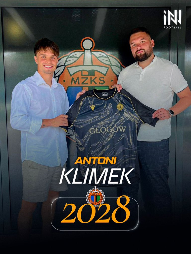 INNfootball_'s tweet photo. 🆕🅣🅡🅐🅝🅢🅕🅔🅡✍️
Antoni Klimek od dzisiaj oficjalnie zawodnikiem @ChrobryGlogowSA🤝

Kontrakt obowiązywał będzie do 30/06/2028 roku✔️

Powodzenia Antek👊
—————————
#INNfootballwetrust https://t.co/zQ1aMA0BPp