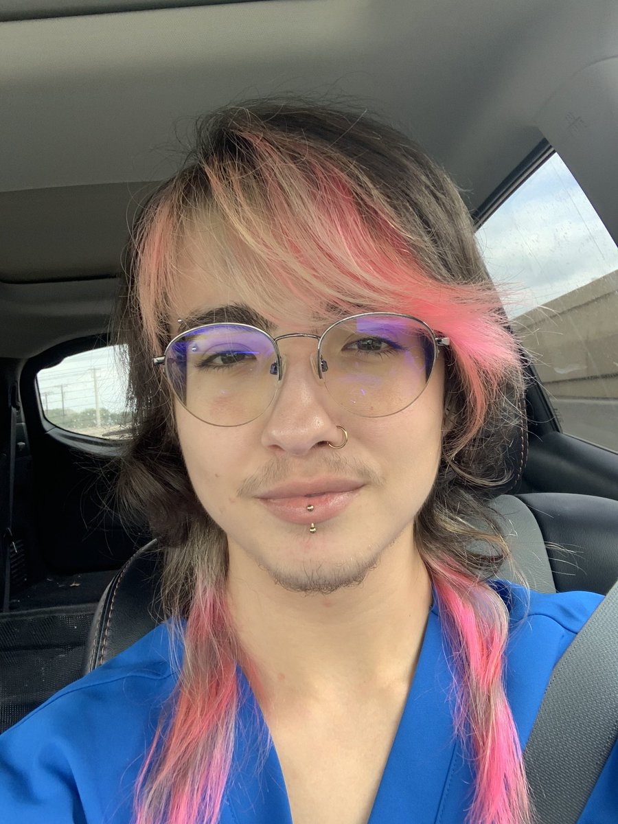 twinkfath3r's tweet photo. felt cute yesterday (rare) 💞 https://t.co/Iza8VtBoEY
