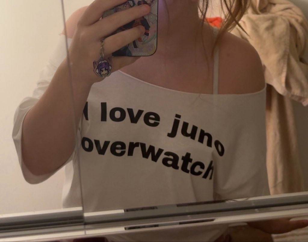 mochapwuppy's tweet photo. juno overwatch #owtwtsd https://t.co/6YpX9TvQcr