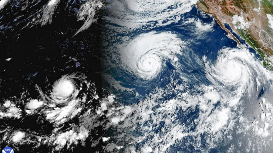 sgtnewsnetwork's tweet photo. MAJOR WARNING:⚠️Hawaii Governor Declares State of Emergency, Mobilizes Resources for Tropical Cyclones🌊

Gov. Josh Green signed a statewide emergency proclamation on Wednesday to help Hawaii prepare for Hurricane Lowell, Hurricane Karina, Hurricane Marie, and any other storms that could strike the islands🌊🏝️

Six high-water vehicles are being deployed to Kauai, and National Guard members will be activated ahead of possible impacts, the governor announced🗣️

The proclamation activates the Major Disaster Fund, suspending the usual $10 million emergency spending limit cap, and streamlines procurement and hiring. It does not order evacuations, curfews, or closures. The relief period runs through Nov. 1.💲💲💲

@HawaiiNewsNow @HiAirGuard #StateOfEmergency #Hurricane #disaster #evacuation