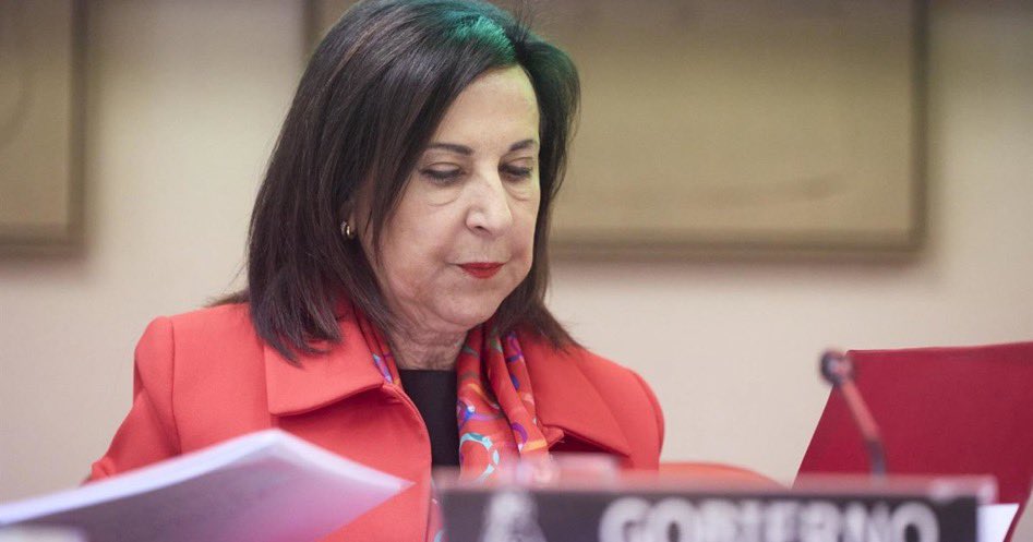 osa1_pilardela's tweet photo. La venganza es un plato que se sirve frío . Margarita Robles le ha dicho en sede judicial a la Guardia Civil que el CNI lo sabia y que avisó. https://t.co/bFU9wFn4iQ