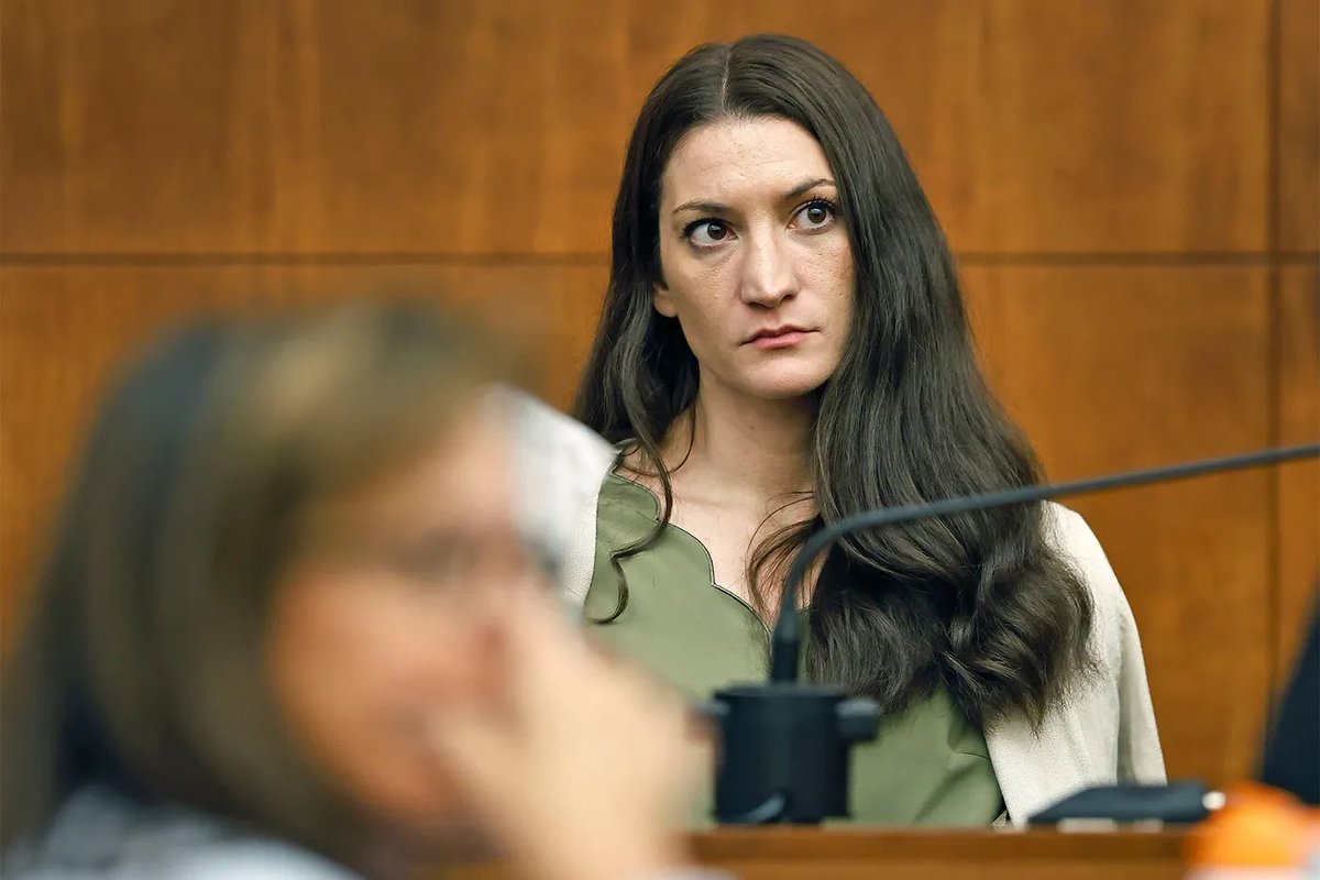 FearedBuck's tweet photo. The Lindsay Clancy case has been declared a mistrial.

She killed her three young children in 2023. https://t.co/um36YQWPSX