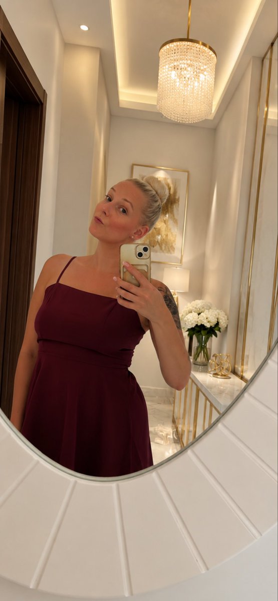 Blondiieex333's tweet photo. Welcher sub ist es würdig mir zu dienen und zu gehorchen ?!😈🫦 https://t.co/uwzH8c5zOe