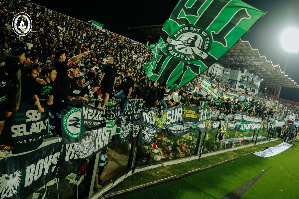 PSSleman's tweet photo. Terima kasih seluruh elemen suporter PSS yang telah menempuh perjalanan jauh untuk memberikan dukungan. 🏟️

Mohon maaf, hasil pada laga perdana ini belum maksimal.

Selamat beristirahat. Hati-hati di jalan pulang, dan semoga selamat hingga kembali ke Bumi Sembada. 💚

#PSS #COSE #PSSday #PSSvsBaliUnited