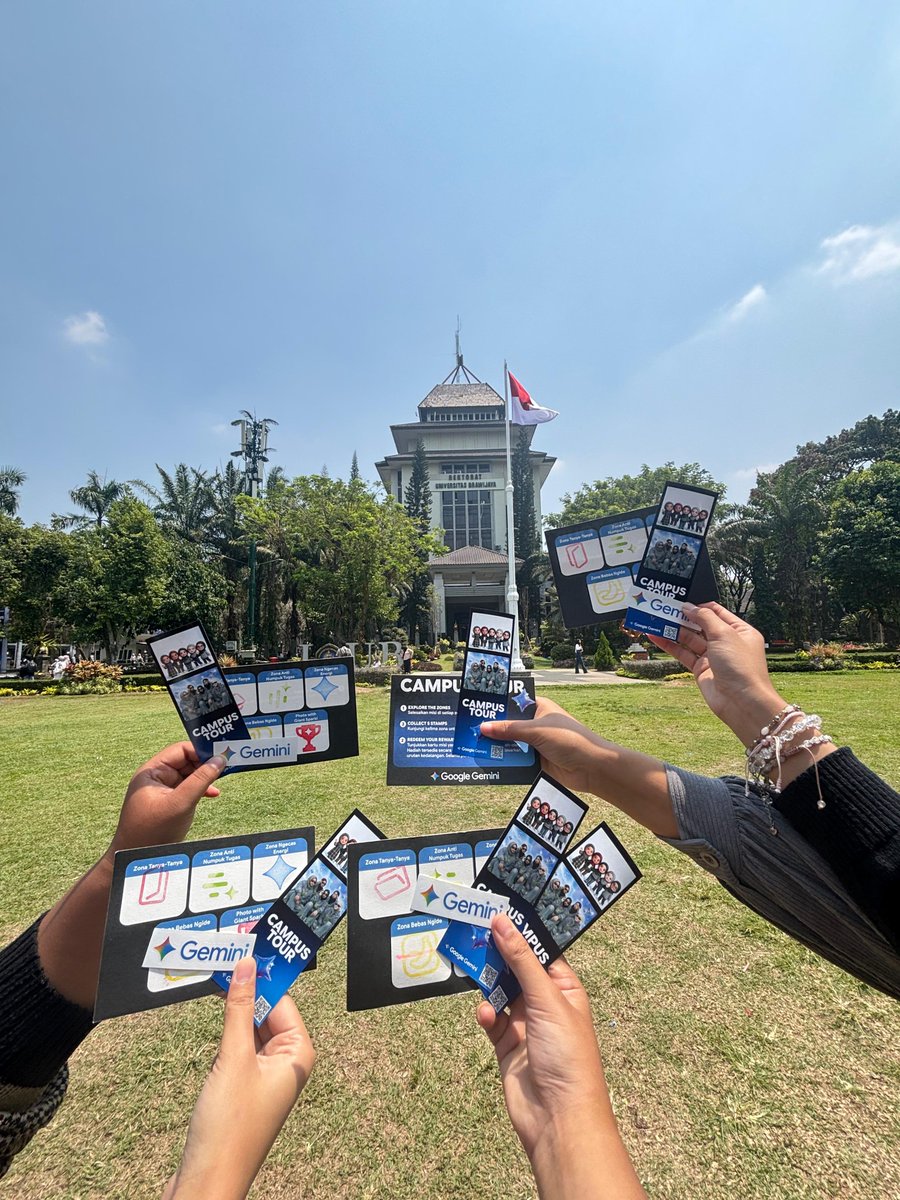 spriiteee_'s tweet photo. seru si walopun ga kebagian hadiahnya 😂😂

next time bikin seminar aja biar ga rebutan😭😭 https://t.co/AuUQkyjwVT