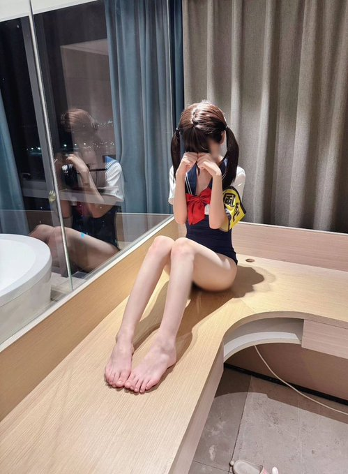 cvivanco1's tweet photo. 好无聊今天继续……  

第一次玩X不知道发什么🥹   

  开脱！！！！！  上供！！真不要🚪的！

  刚拍的新鲜出炉的照片视频！！ https://t.co/LFnj1DQJJy