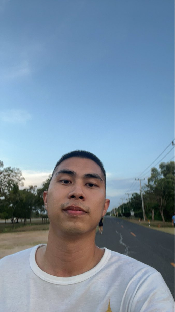 Vachiramath's tweet photo. หาเพื่อนวิ่ง https://t.co/wLzg08hlMO