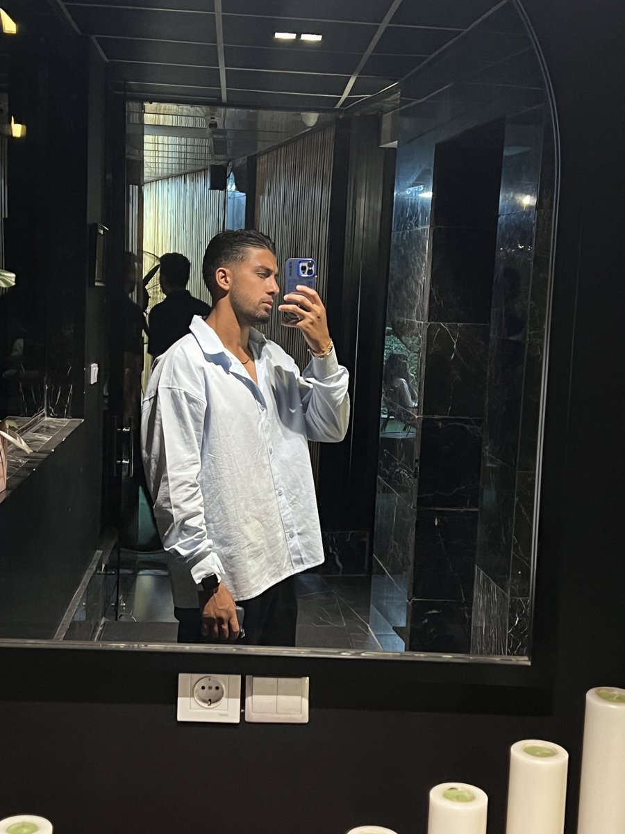 __Shayan____'s tweet photo. 🦈 https://t.co/wcyigi9UKK