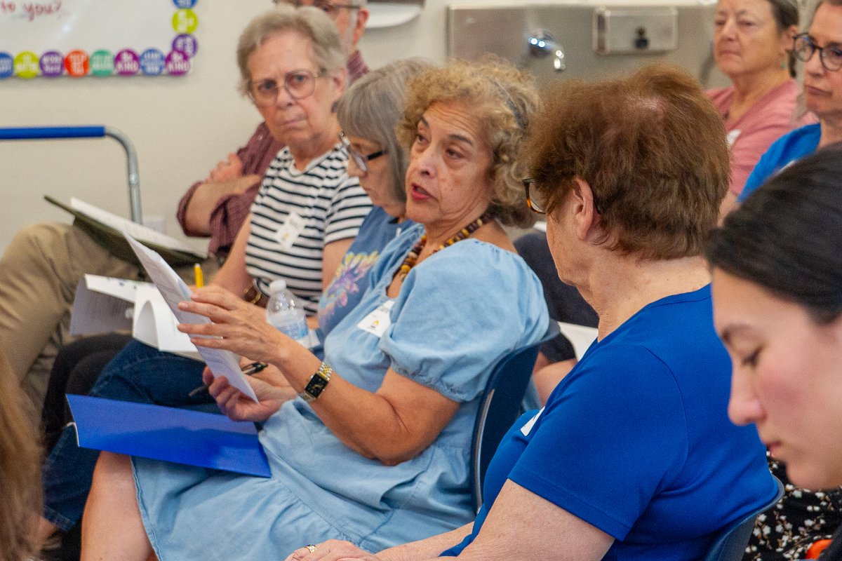 foundcom's tweet photo. ❤️We appreciate everyone who showed up for the volunteer kickoff for our Prosper Health Coverage program. It was a chance for volunteers to learn more about what to expect for the Nov 1 - Jan 15 Open Enrollment season. We need more volunteers! Sign up at https://t.co/9XQPKfwcdE https://t.co/ECZBoxAFM2