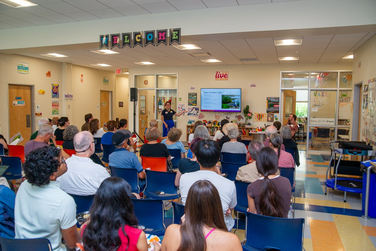 foundcom's tweet photo. ❤️We appreciate everyone who showed up for the volunteer kickoff for our Prosper Health Coverage program. It was a chance for volunteers to learn more about what to expect for the Nov 1 - Jan 15 Open Enrollment season. We need more volunteers! Sign up at https://t.co/9XQPKfwcdE https://t.co/ECZBoxAFM2