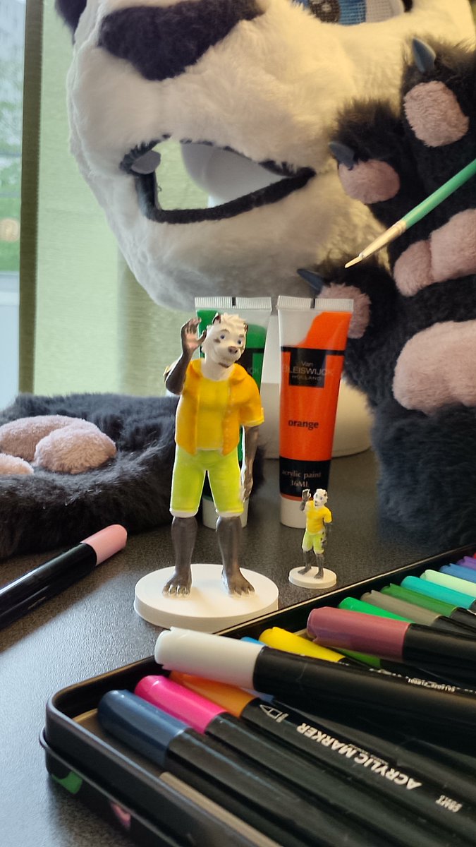 GoodMoodMaster's tweet photo. Friday evening I paint my figure from VRChat , I print it today and want test my skills in painting. In future I want print and paint a lot of VRChat model 
#VRchat #3Dprint #fursuitfriday #GMM #furry https://t.co/v8q1DdljRK