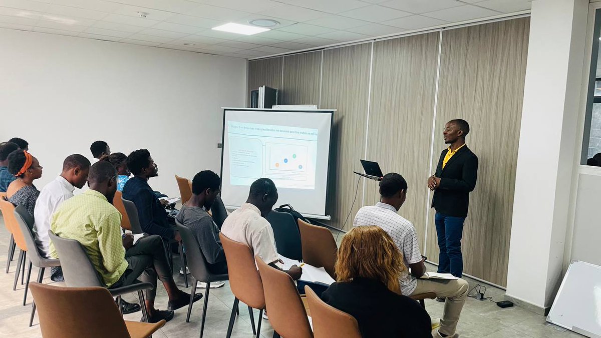 impactasbl's tweet photo. 📸 Retour en images sur notre formation en Coordination Humanitaire à Goma !

Une activité qui avance dans une belle dynamique : échanges, apprentissages, partage d’expériences et participation active des apprenants. 

🚀 L’aventure continue !
#CoordinationHumanitaire  #Goma https://t.co/u4x5smhHmP