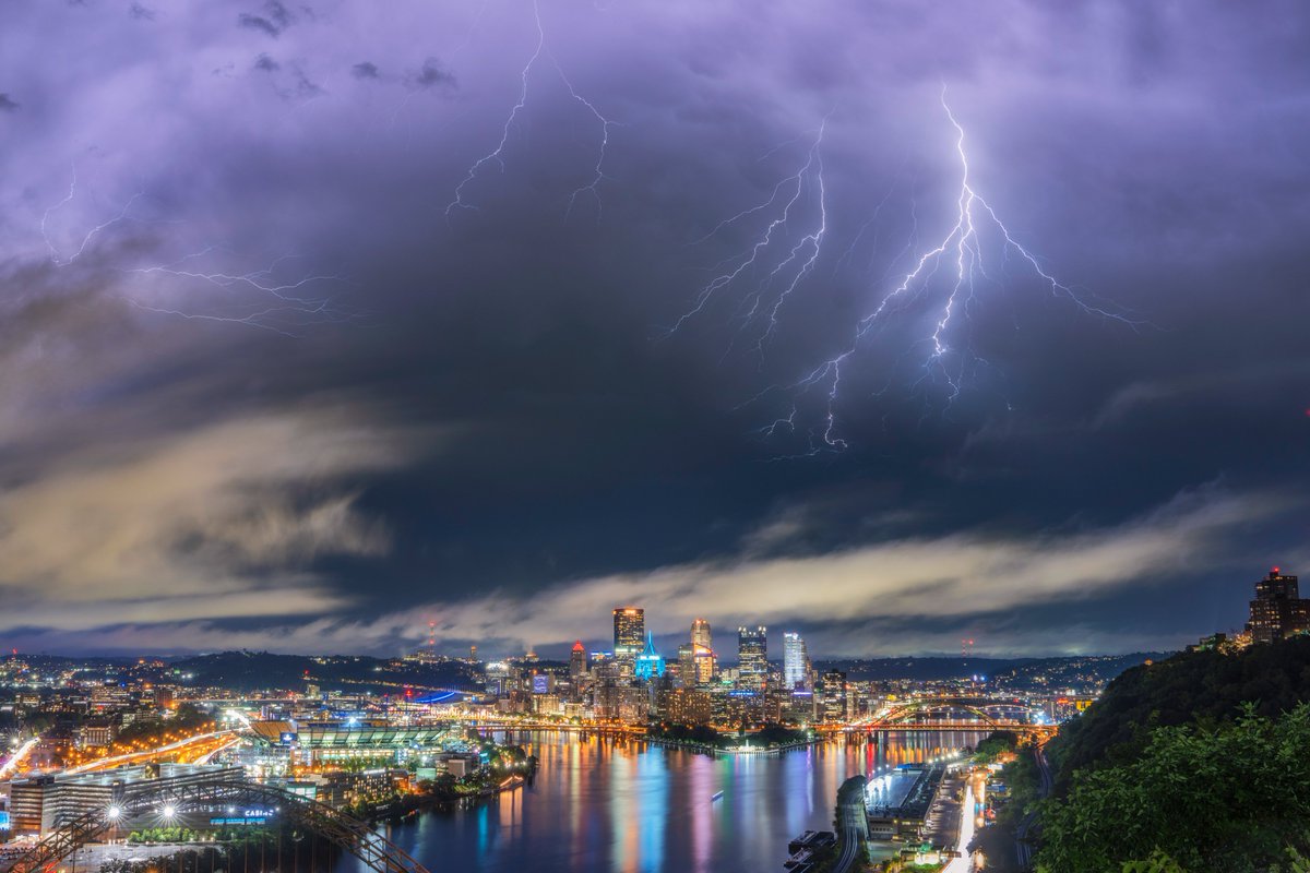 DaveDiCello's tweet photo. The storms last night in #Pittsburgh were pretty intense, and I was able to capture a view images the back of the system as it moved through the city. The lightning was really unique compared to the 'normal' cloud to ground bolts, and these are some favorites. https://t.co/sGPWdIjHNf