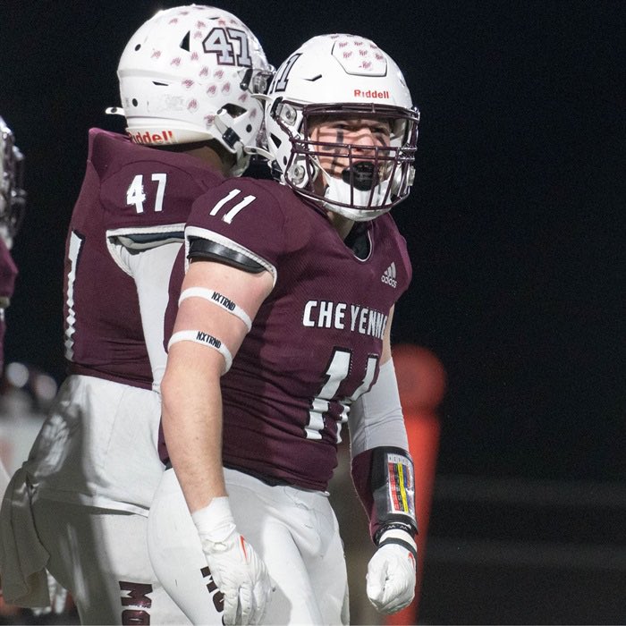 CoachZackGoodFB's tweet photo. 🚨September Sleepers🚨

#27 @ColeRueschhoff Cheyenne Mountian, CO ‘27

Pos: LB/DB  
HT: 5’10
WT: 210 
 GPA: 4.0

Offers: Adams St, Tufts, Carelton 

Awards: 2x All C  

Hudl: https://t.co/lu0ajjQZka https://t.co/kwtOjN2MM7