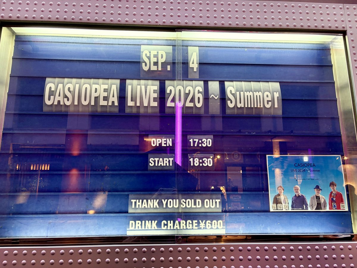 9785051's tweet photo. 今日はクラブチッタにCASIOPEAのライブを見に行ってきました。
去年の9月にあったライブとは少し違う曲目で、生で見たかった曲を沢山やってくれて嬉しかった。LAライブのBlu-ray化楽しみです。

今日はキーボード安部さん側の席で、かっこよすぎる高速ソロに感動。上から2段目のシンセのブラス音、最高に好きです。
鍵盤3台を行き来するプレイは近くの席で見ると、すごい！の一言。
「スリル・スピード・サスペンス」というMCも面白かったです。