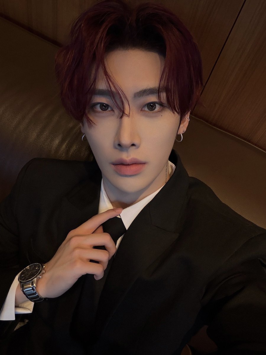 jebidoublelove's tweet photo. 260905 🐈‍⬛💬 00:31 KST

📸 https://t.co/JH3uMVdBHK