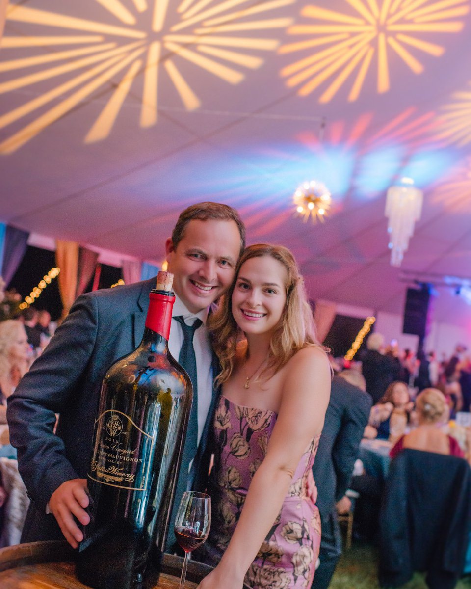 vsattui's tweet photo. The Harvest Ball is almost here! 🍷✨ Did you get your tickets yet?!

Basically…good wine, delicious food, live music, and a whole lot of celebrating.

September 19. 40 years of the Harvest Ball. 50 years of V. Sattui. Let’s make it a night to remember. https://t.co/8WPfNF7mbf