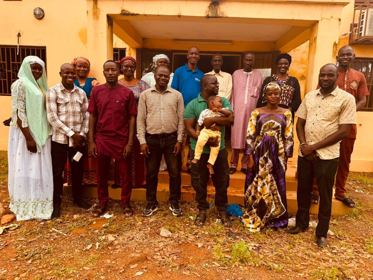 SAAMali35743964's tweet photo. SAA Mali renforce les compétences des EAs et CATs en collecte digitale avec KoboToolbox/KoboCollect, ainsi qu’en photographie et communication terrain, pour améliorer la qualité des données et la visibilité des interventions.

#SAA #MEL #DigitalData #KoboCollect https://t.co/Mr1MrrDxdI