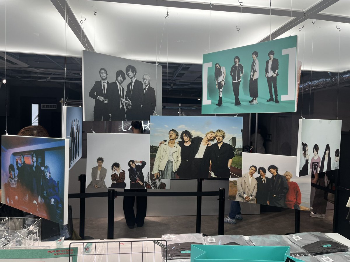 urikimishi's tweet photo. [Alexandros] 15th Anniversary POP UP STORE in HARAJUKU
〜もう16周年になっちゃったけど〜

#VIPPARTY25_POPUP https://t.co/qvnqFG9qAX