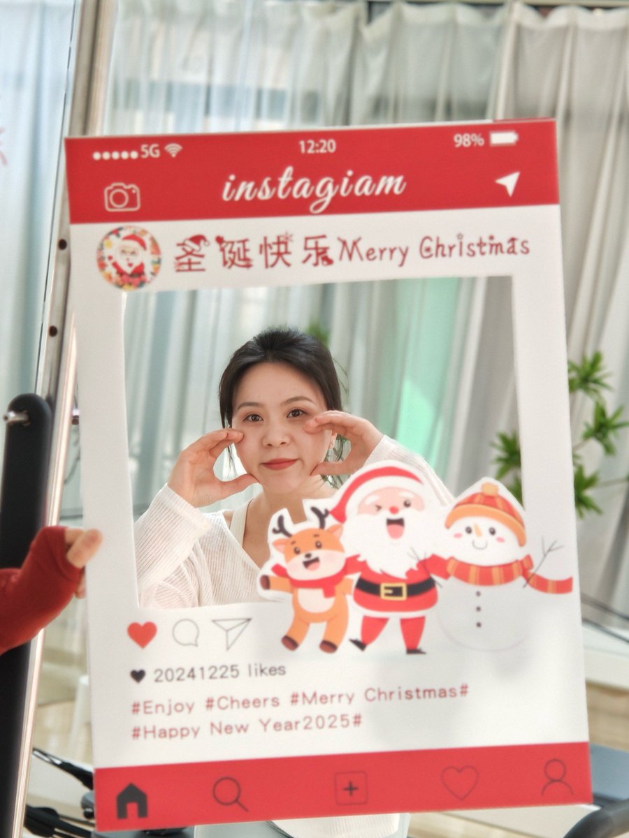 KhadyYenou's tweet photo. Just wrapped the hottest new variety show filming! The behind-the-scenes laughs and unexpected moments are already iconic—counting down to the air date! https://t.co/qle5iSZB0e