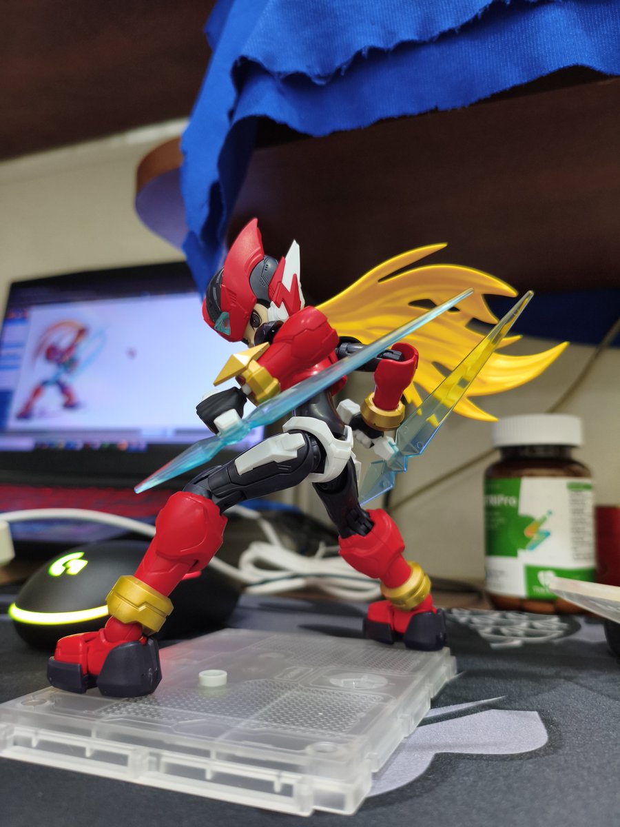 Koi14101's tweet photo. My GOAT!
#megaman #blokees #zero https://t.co/KkGePIQHLK