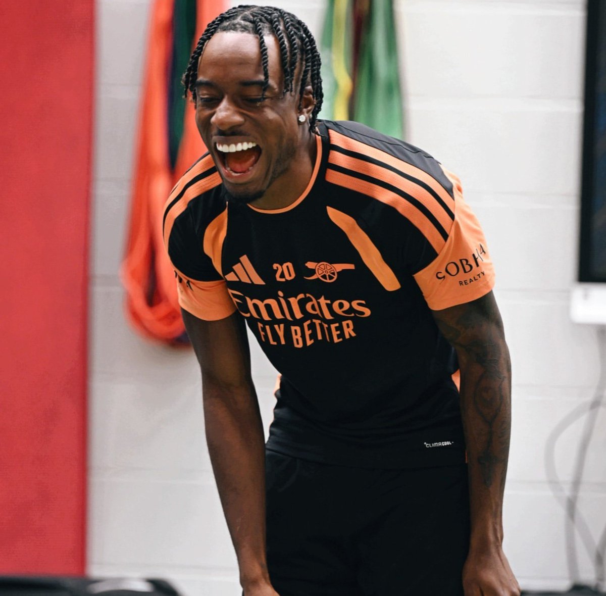 UPYOURARSENAL04's tweet photo. Noni is pumped &amp; Ready to Humiliate Chelsea this weekend😭 https://t.co/OZtoUkKrQp