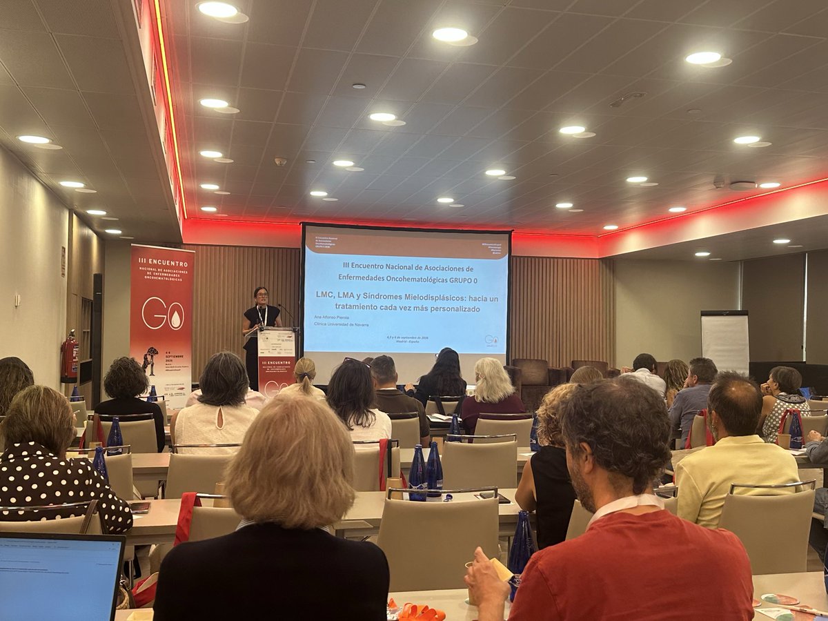 aelcles's tweet photo. La Dra. Alfonso, especialista en
#síndromesmielodisplásicos y #leucemias mieloides de la @ClinicaNavarra aborda este grupo de enfermedades en el #IIIEncuentroGrupo0 
#LMC #LMA #SMD 
https://t.co/9SuclkpKYV https://t.co/UIpxDBhiPV