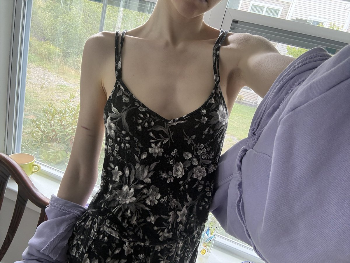 bybelial's tweet photo. Coffee + lunch today I should be happy but all I’m thinking about is the numbers the fucking numbers https://t.co/jrtP0f4tAm