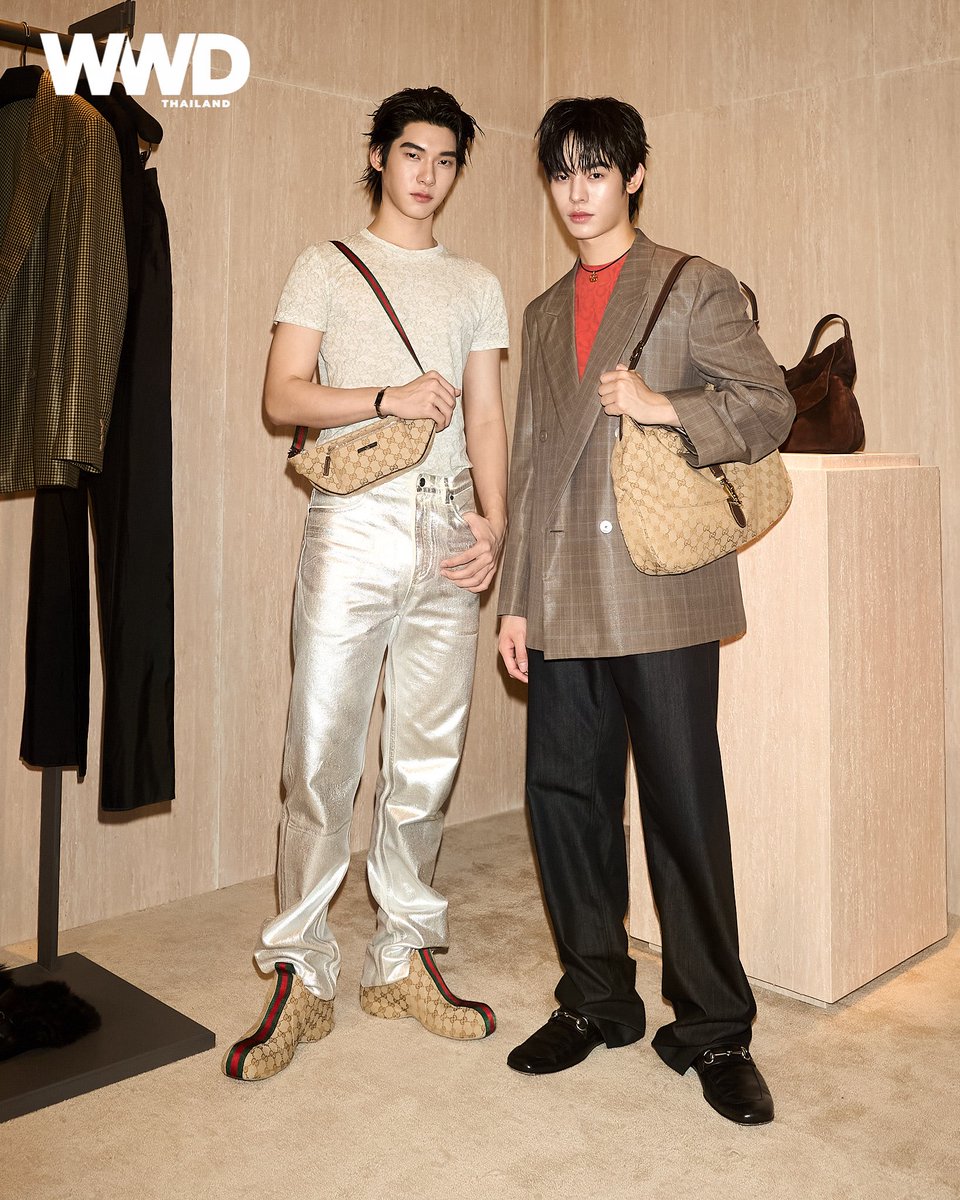 WWDThailand's tweet photo. ประมวลภาพ ‘ตี๋ตี๋ - ป๋อ’ ขณะเข้าร่วมชมคอลเลกชั่น Gucci Primavera คอลเลกชั่นเต็มครั้งแรกภายใต้การออกแบบและวิสัยทัศน์ของ Demna พร้อมมาในโททัลลุคสุดเท่ที่แฝงด้วยสไตล์และเอกลักษณ์ที่ไม่ซ้ำใคร

#WWDThailand 
#Gucci 
#GucciPrimavera 
#GucciPrimaveraxTeeTeePor https://t.co/6osZCZdO1A