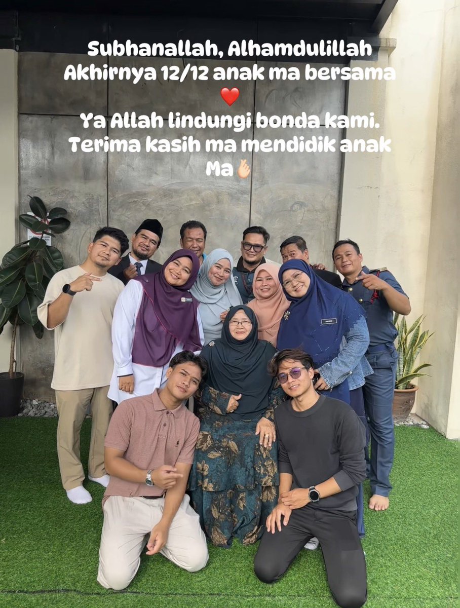 bckupacc99's tweet photo. Semua anaknya berjaya 

Tapi yang paling berjaya tu ibu dorang🥹 https://t.co/h5S9bpJwW2