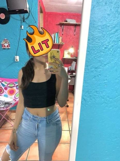 cswmex5's tweet photo. Estudio en CDMX y soy de puebla, la vdd soy una puta, en la uni tengo muchos cogiAmigos de mi edad y busco experimentar con gente mayor, tengo 23 años y quiero coger con maduros de 37 años en adelante, que me usen como ellos quieran soy muy sumisa, comenten o den rt yo los sigo https://t.co/M7P6MTbC0u