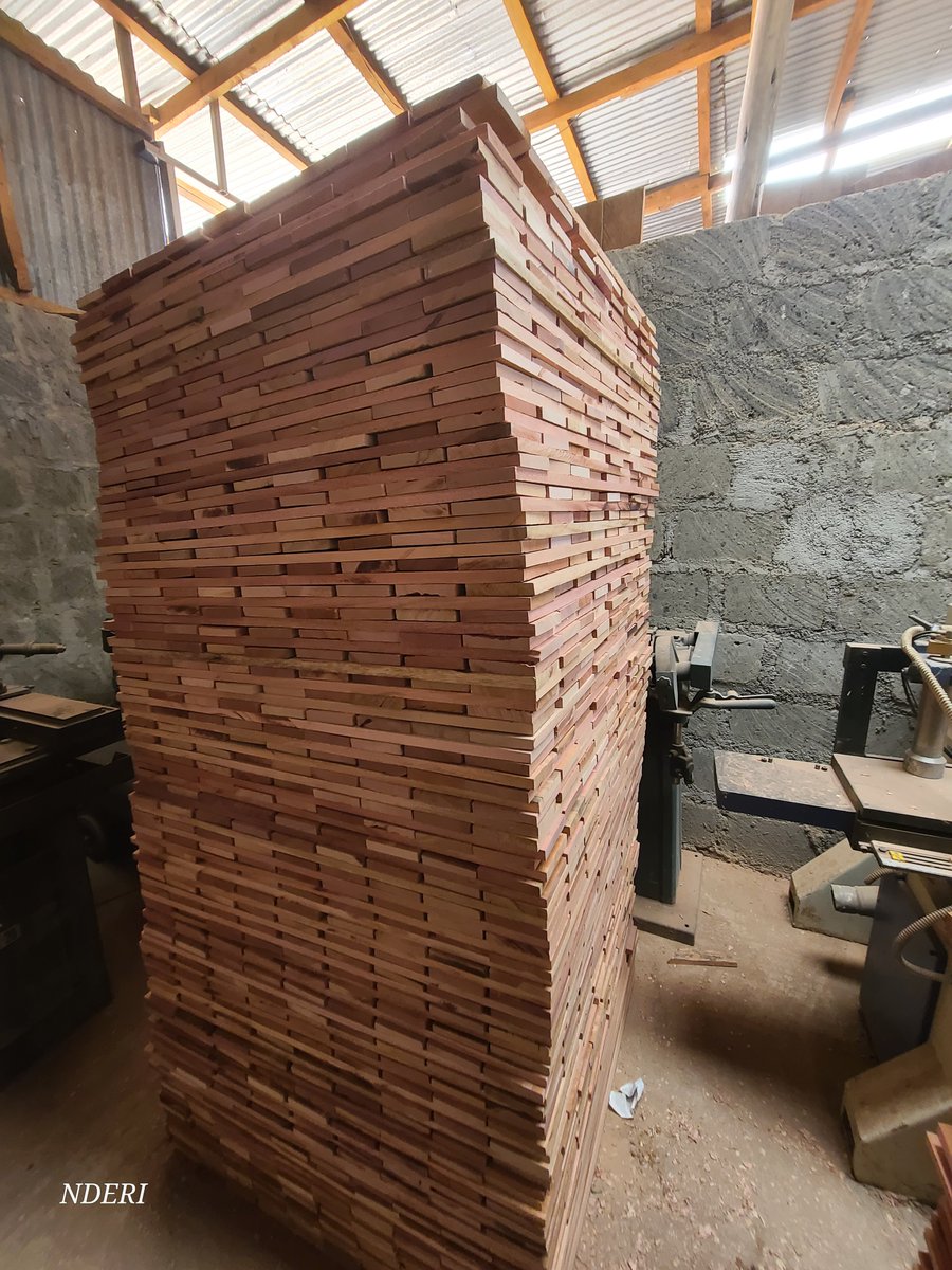 nderi_01's tweet photo. A well finished Mahogany wooden floor completely change the atmosphere of your home.
The rich grain.
The natural warmth.
The quiet underfoot.
The timeless appearance.

And unlike tiles, quality wood flooring can be sanded and refinished, giving it a new lease of life when needed. https://t.co/izkuS8ZuC2