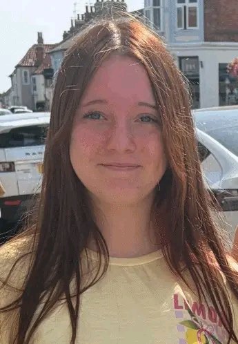 FreyjaBakke's tweet photo. We are appealing for public help to find a 12-year-old girl who has been reported missing.

Lily-Rose Gillard, who had been in the Wigston area, was reported missing at 6.30pm yesterday (Thursday 3 September).

There was a sighting of Lily-Rose at around 9.30pm yesterday evening in Leicester city centre, but she has not been seen since.

Lily-Rose is 5ft 2ins tall with long, dark hair and blue eyes. She was last seen wearing school PE kit – black shorts and a black and white top with black Nike trainers.

If you have any information, please contact us on 101, quoting incident number 610 of 3 September.