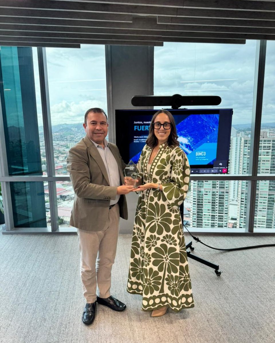 camaramaritima's tweet photo. La Cámara Marítima de Panamá, a través de su Comisión de Asuntos Internacionales, presidida por el Sr. Andrés Mata, continúa generando espacios de actualización e intercambio de conocimientos para nuestra comunidad marítima.
#CámaraMarítimaDePanamá #CMP #BIMCO #Monjasa #MCA2026 https://t.co/SBvSCMLFgt