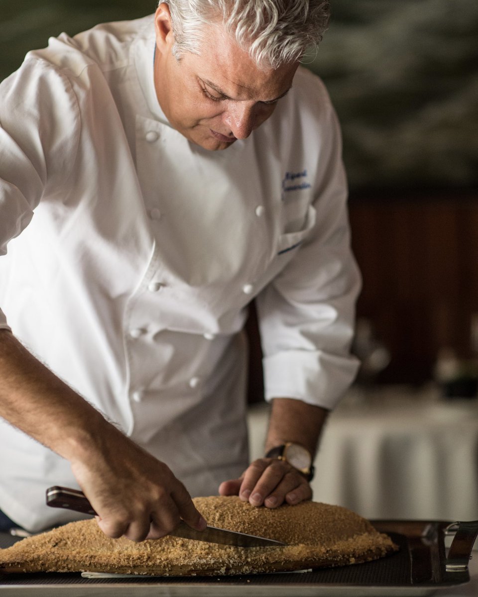 ericripert's tweet photo. Whole Red Snapper Baked in Fresh Herbes de Provence-Salt-Crust, Bayaldi Gratin https://t.co/ycHwwouDLx