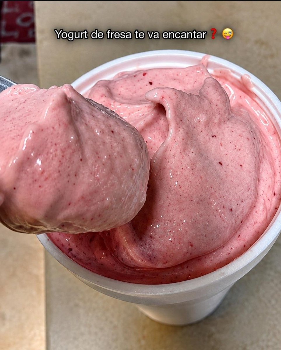 GrCl8595's tweet photo. ¿Yogurt de fresa, Si o No? 🍓🫦🤤

#sex #hotwife #sw https://t.co/ur09ndVsqC