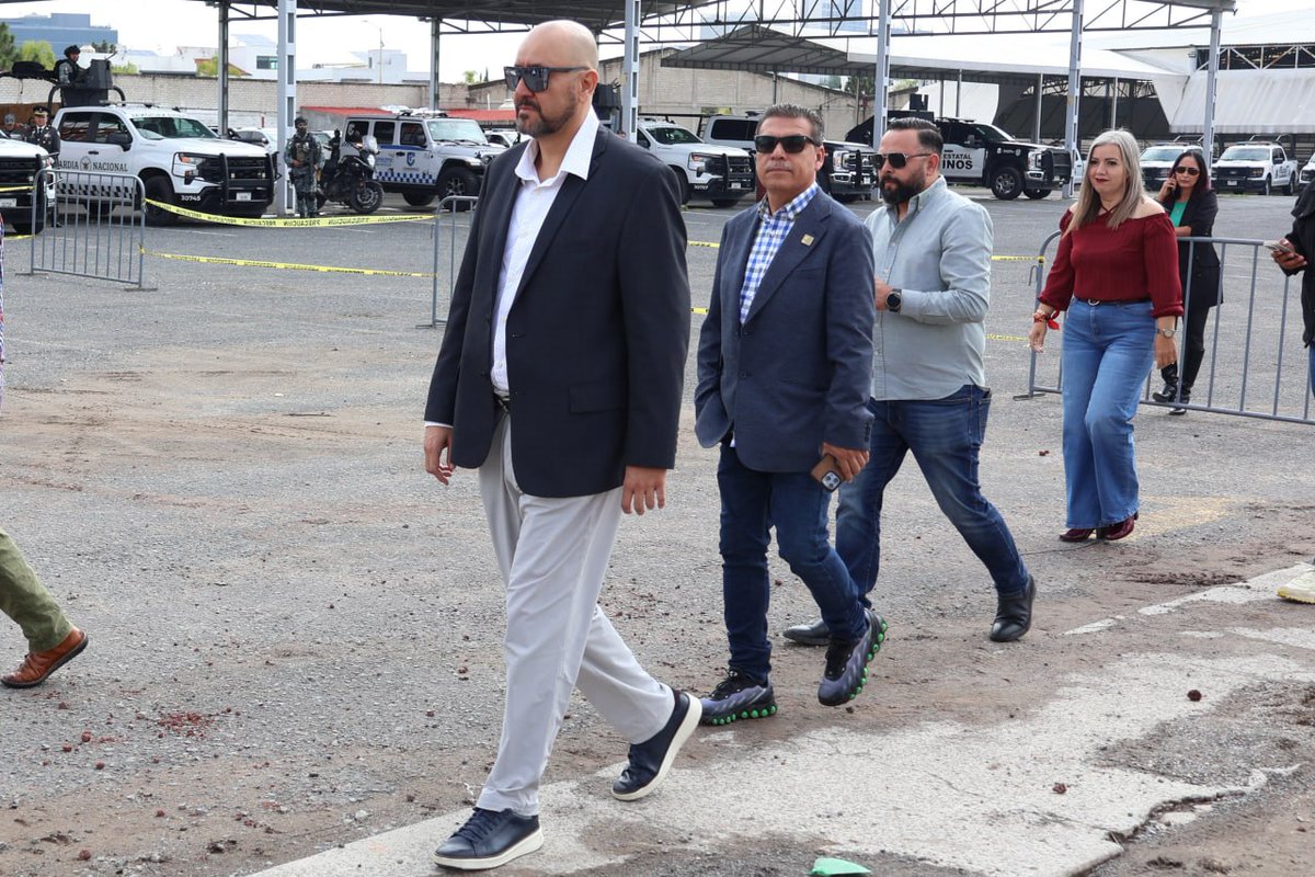 cicej_'s tweet photo. Se inauguró el nuevo Centro Administrativo Tlajomulco (CAT) López Mateos, un espacio que permitirá acercar y concentrar trámites y servicios municipales, estatales y federales para las y los habitantes de la zona sur del Área Metropolitana de Guadalajara. https://t.co/sM6uPwoMwP