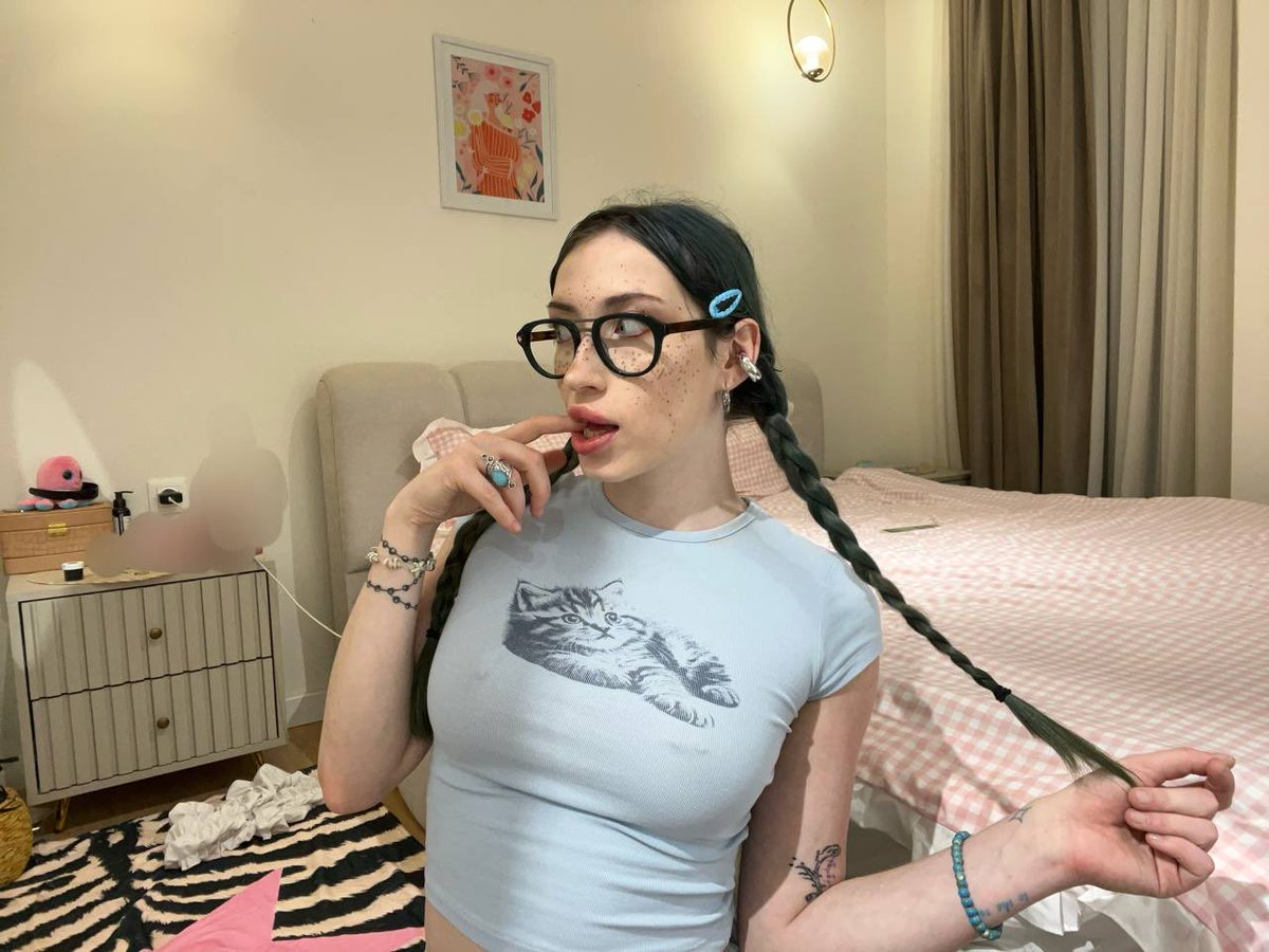 kellydorni's tweet photo. Rate my awesome look for this hot stream! Now’s not the time to sleep! It’s time to join me for this hot stream! Come on in!

https://t.co/xbb7bIk2GB

https://t.co/rLQLQdop8g https://t.co/zxRuA54b23