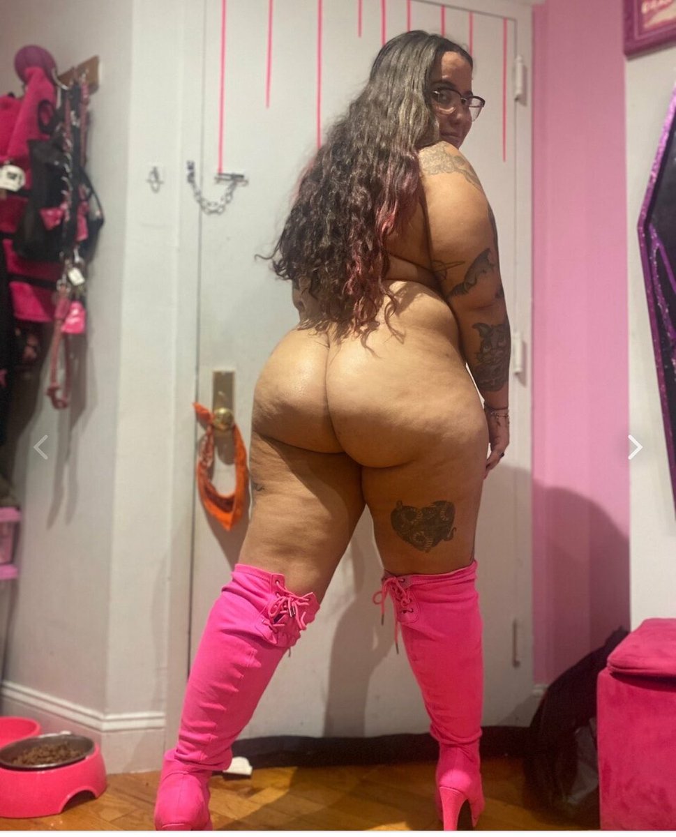BratsCheeks's tweet photo. My big heavy booty https://t.co/97SwPMr4mz